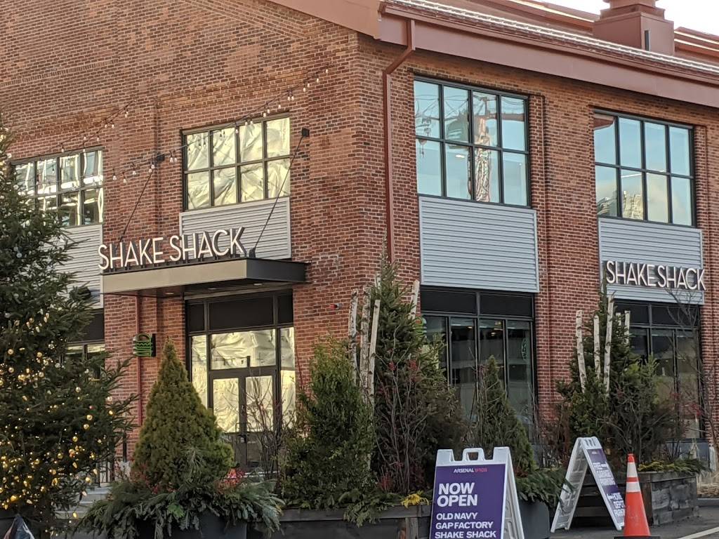 Shake Shack Restaurant 106 Arsenal Yards Blvd Watertown Ma Usa