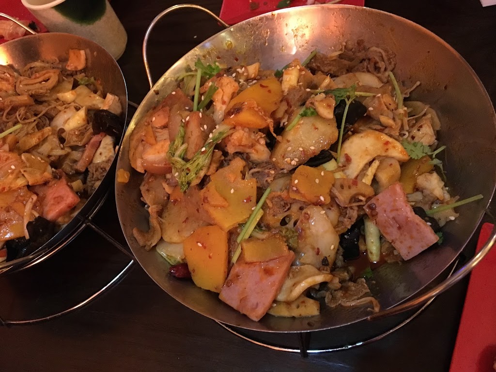 Wu La Bu Huan | meal takeaway | 6102 7th Ave, Brooklyn, NY 11220, USA | 7188786550 OR +1 718-878-6550
