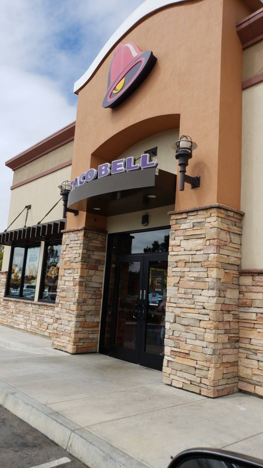 Taco Bell | meal takeaway | 704 Center Dr, San Marcos, CA 92069, USA | 7607964149 OR +1 760-796-4149