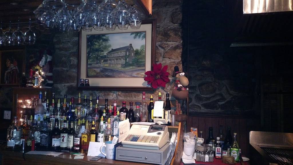 Inn At Maple Grove | restaurant | 2165 State St, Alburtis, PA 18011, USA | 6106824346 OR +1 610-682-4346