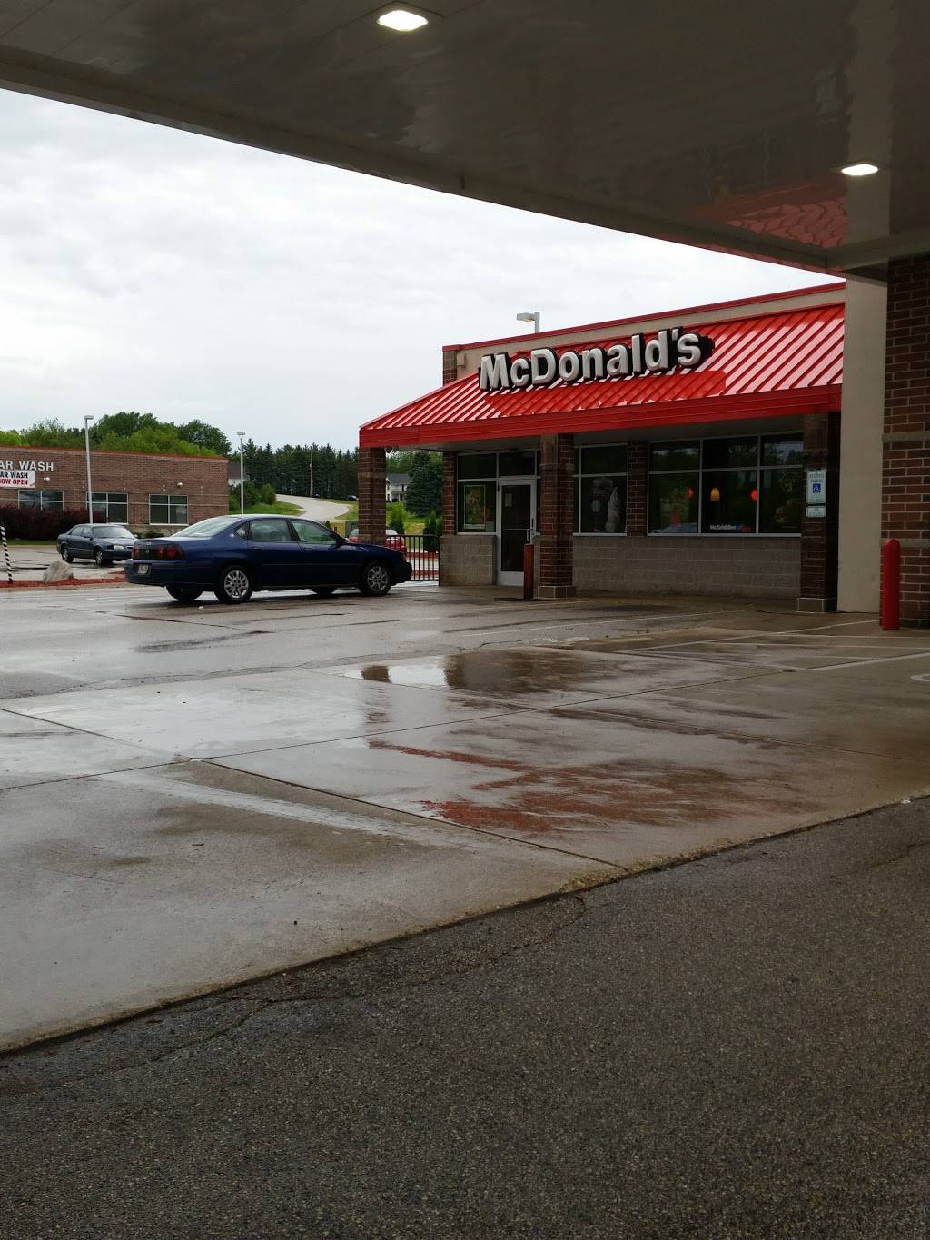 McDonalds | cafe | 102 Badger Rd, Kewaskum, WI 53040, USA | 2626268467 OR +1 262-626-8467