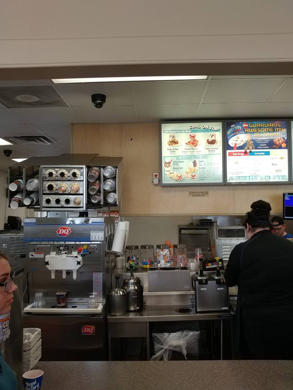 Dairy Queen | restaurant | 21700 John T Reid Pkwy, Scottsboro, AL 35768, USA | 2562594114 OR +1 256-259-4114