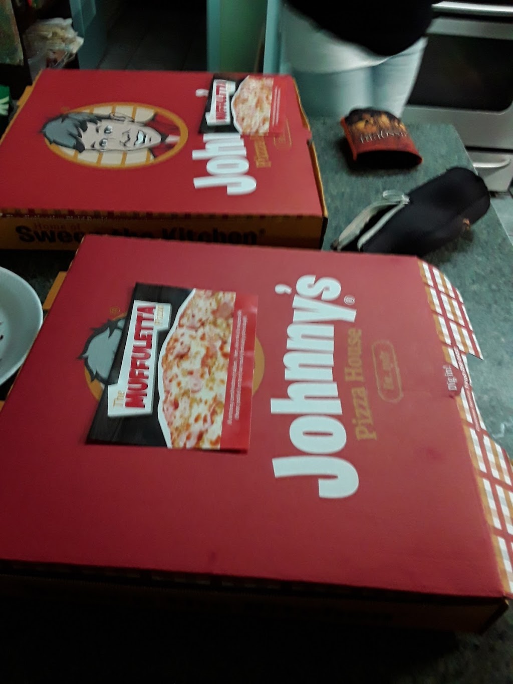 Johnny's Pizza House - Meal delivery | 717 Sterlington Hwy, Farmerville ...