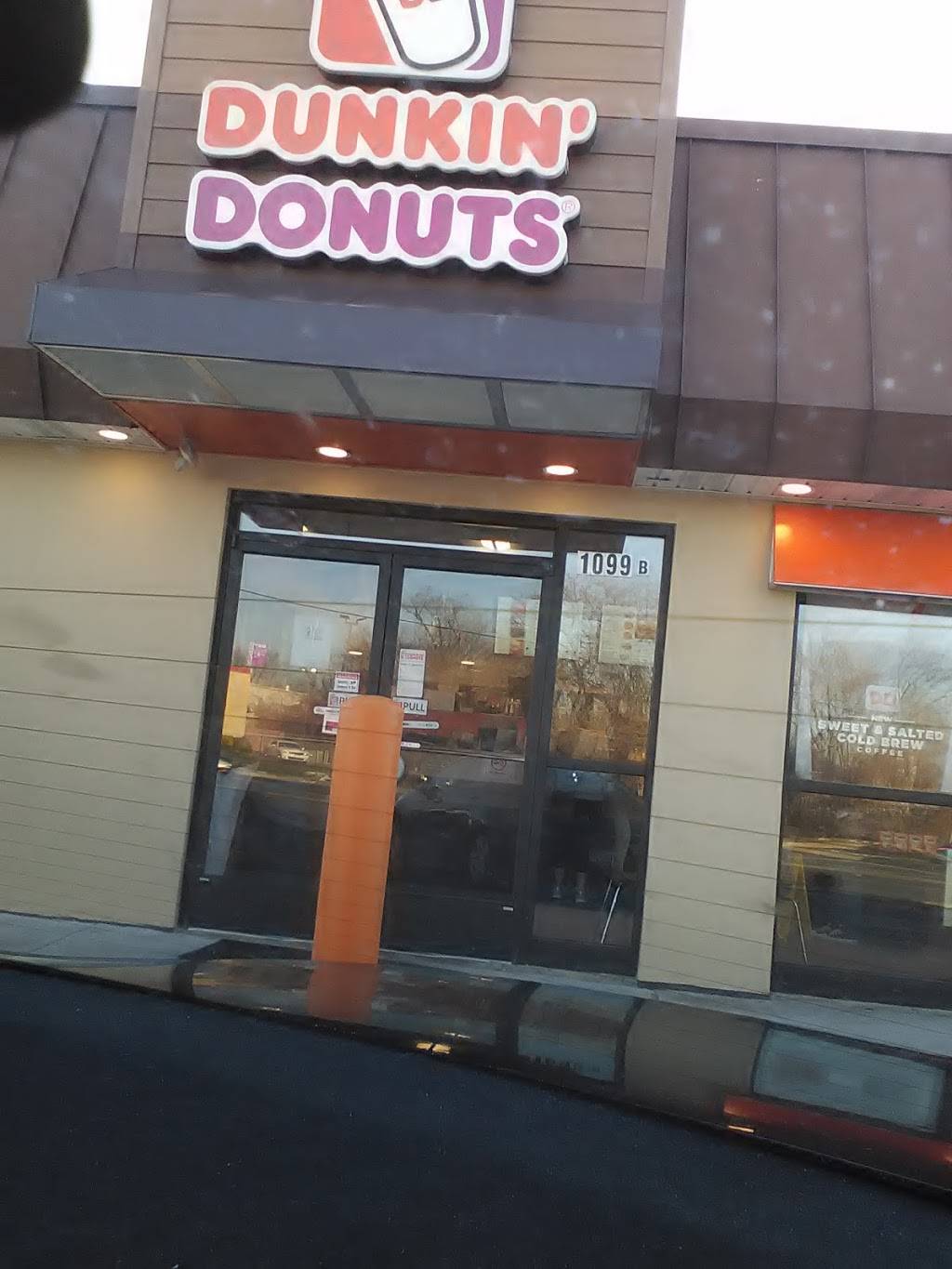 Dunkin | cafe | 1099 Merritt Blvd, Dundalk, MD 21222, USA | 4102882180 OR +1 410-288-2180