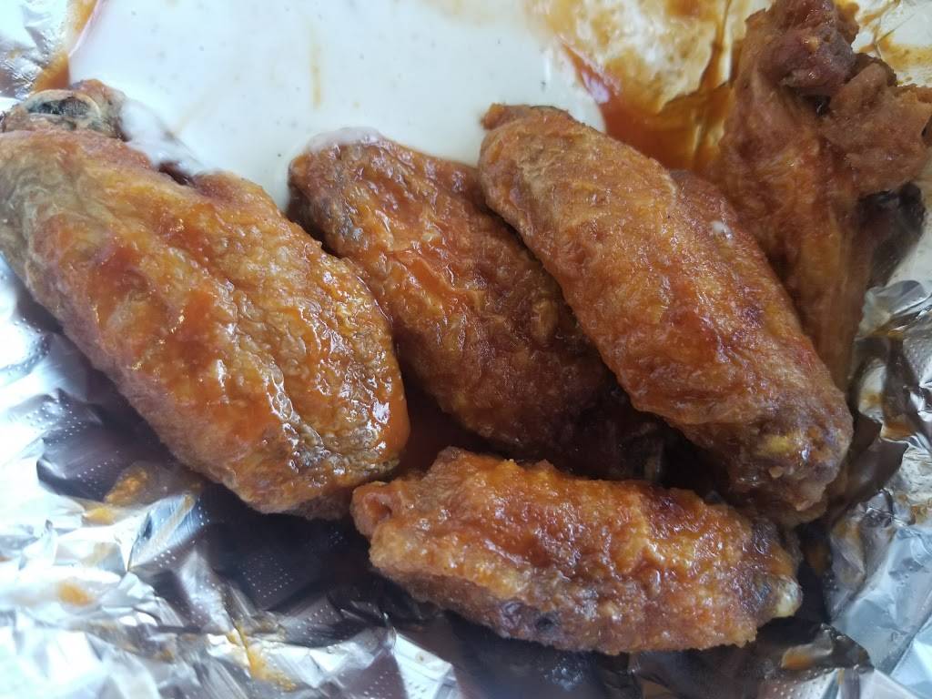 T Town Wings | 221 Haynes St, Talladega, AL 35160, USA