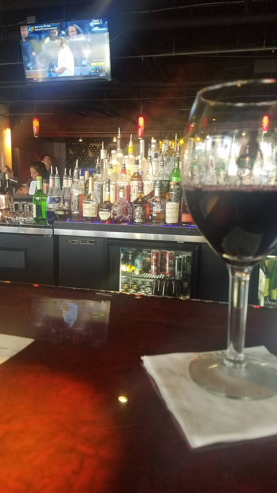 Luxe Restaurant and World Famous Martini Bar | 24582 Del Prado Ave