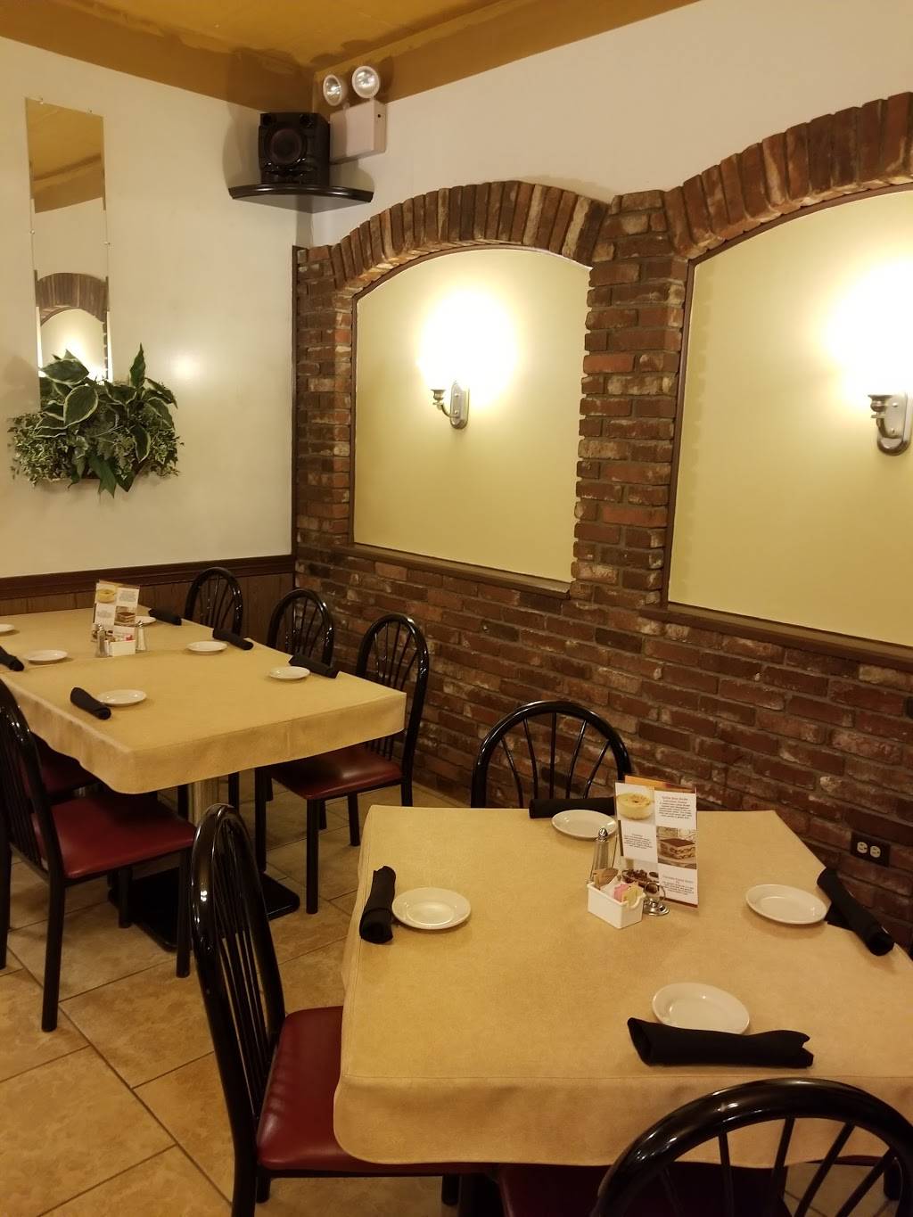 Mauro's Ristorante & Lounge 202 Baughman Ave, PA 15644, USA