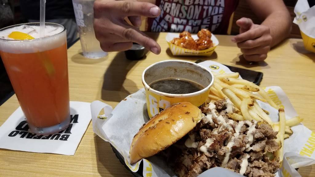 Buffalo Wild Wings | meal takeaway | 2475 Cobbs Ford Rd, Prattville, AL 36066, USA | 3342857192 OR +1 334-285-7192