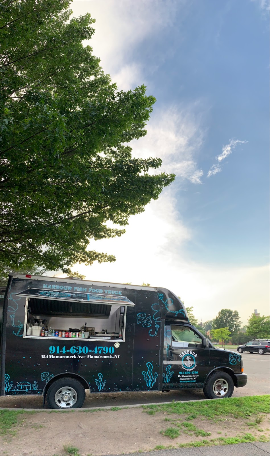 Harbour fish food truck 6098 Harbor Island Park, Mamaroneck, NY 10543, USA