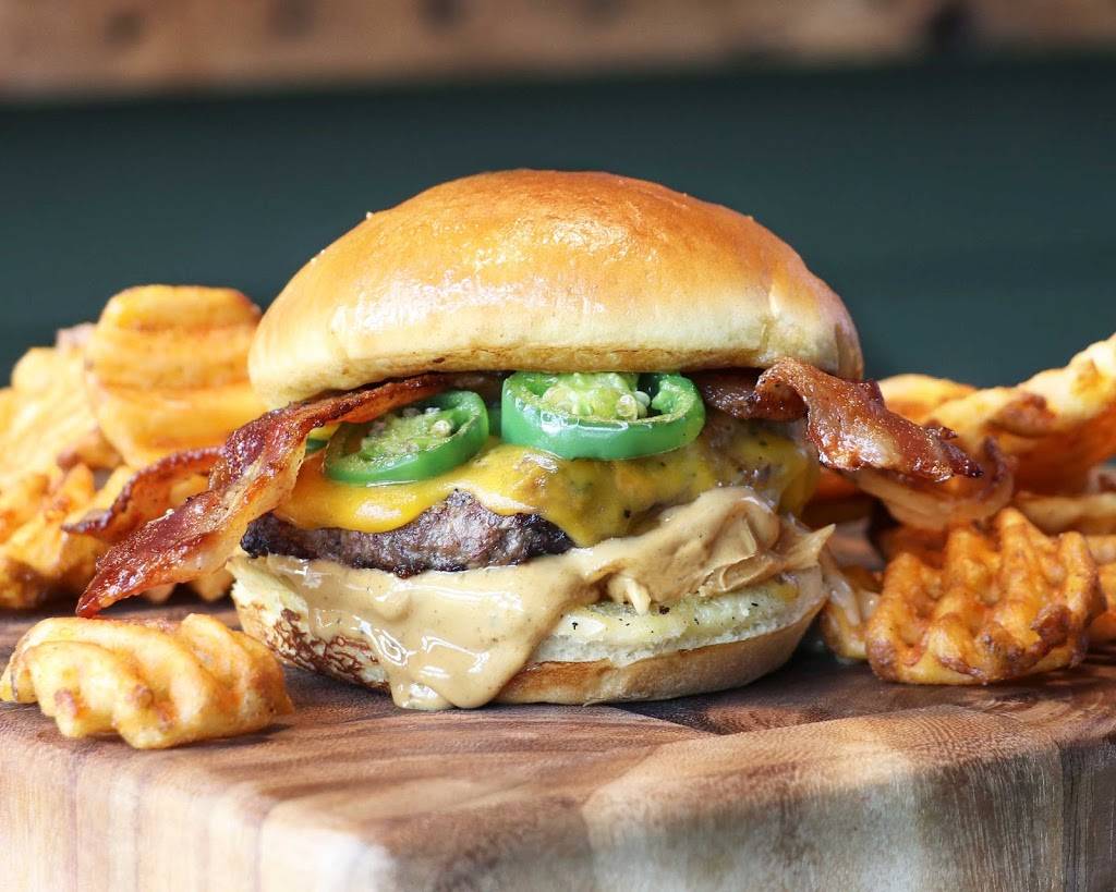 Scottys Brewhouse | restaurant | 3905 E 96th St, Indianapolis, IN 46240, USA | 3175740101 OR +1 317-574-0101
