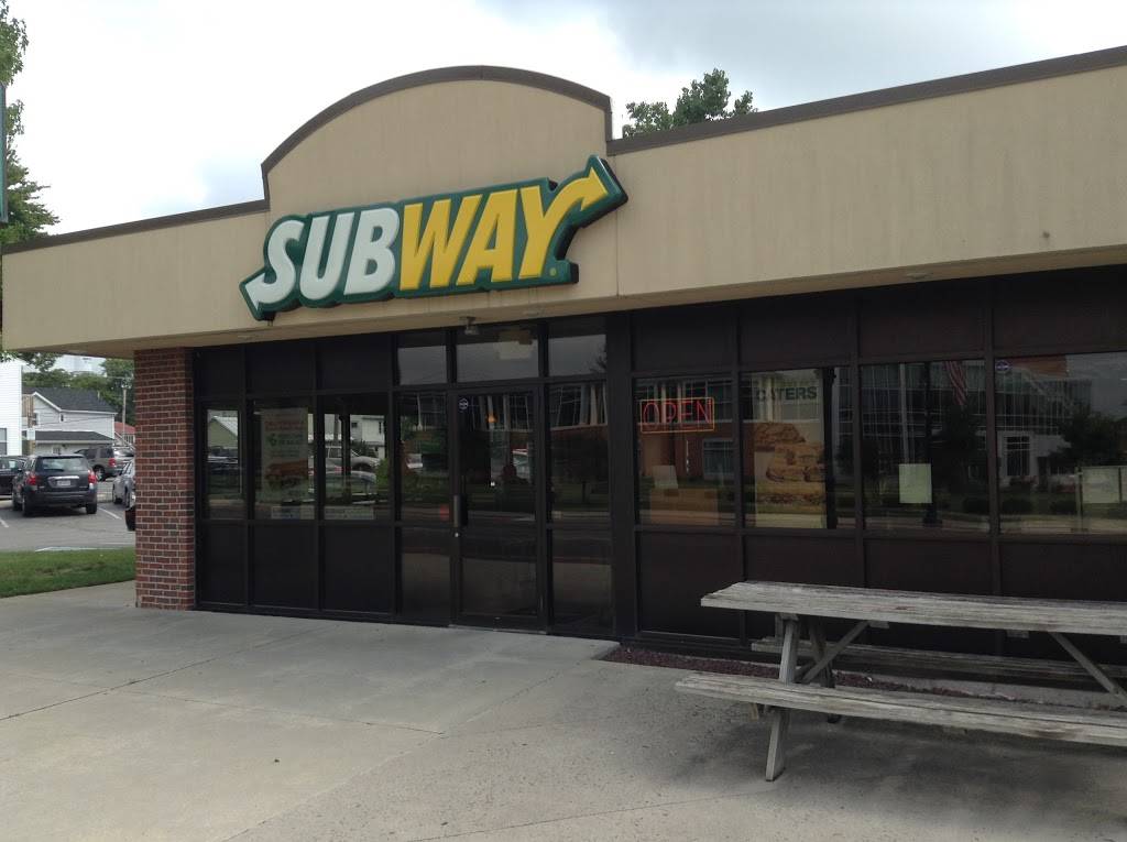 Subway Restaurants | restaurant | 424 S Main St, Ada, OH 45810, USA | 4196347827 OR +1 419-634-7827