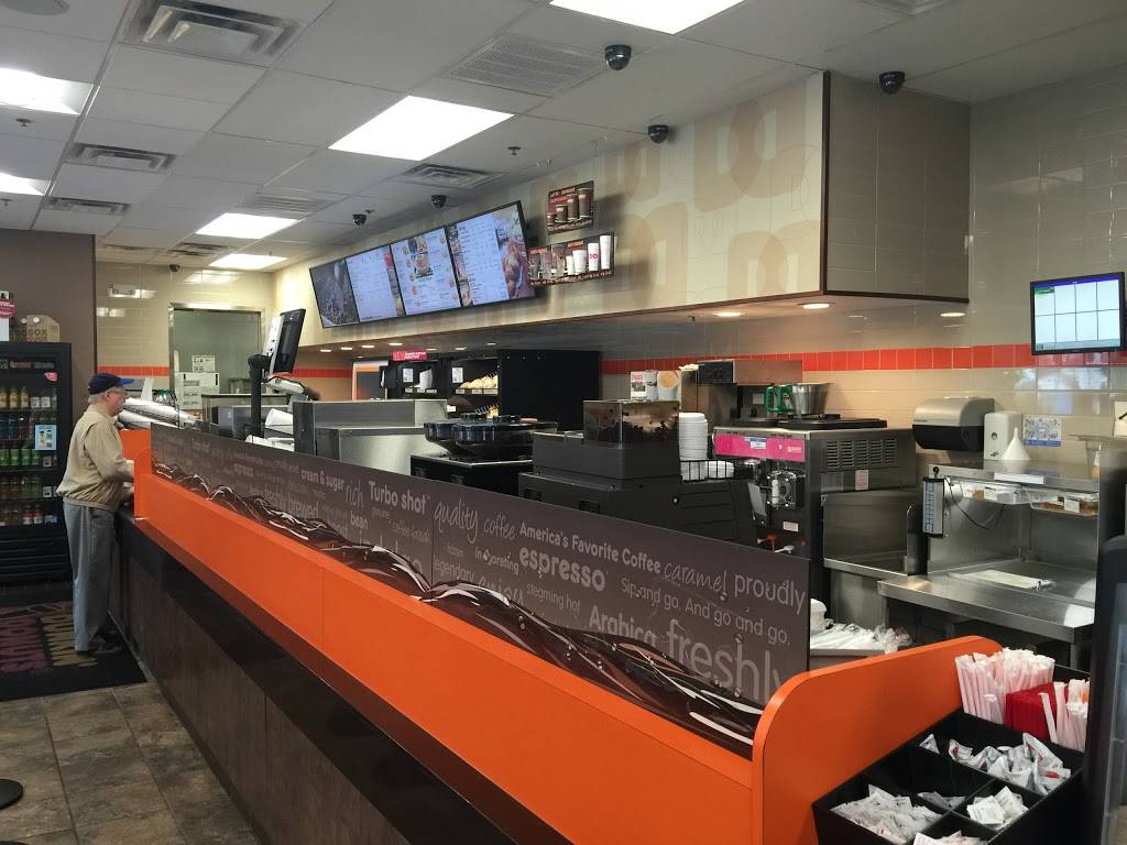 Dunkin Donuts | cafe | 511 Soloman Way, Freehold, NJ 07728, USA | 7324622141 OR +1 732-462-2141