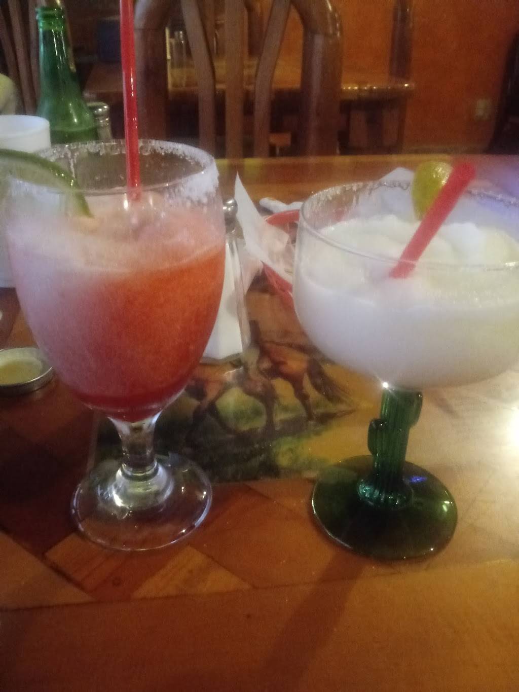 El Jacalito | restaurant | 127 E Cedar Creek Pkwy, Seven Points, TX 75143, USA | 9034324808 OR +1 903-432-4808