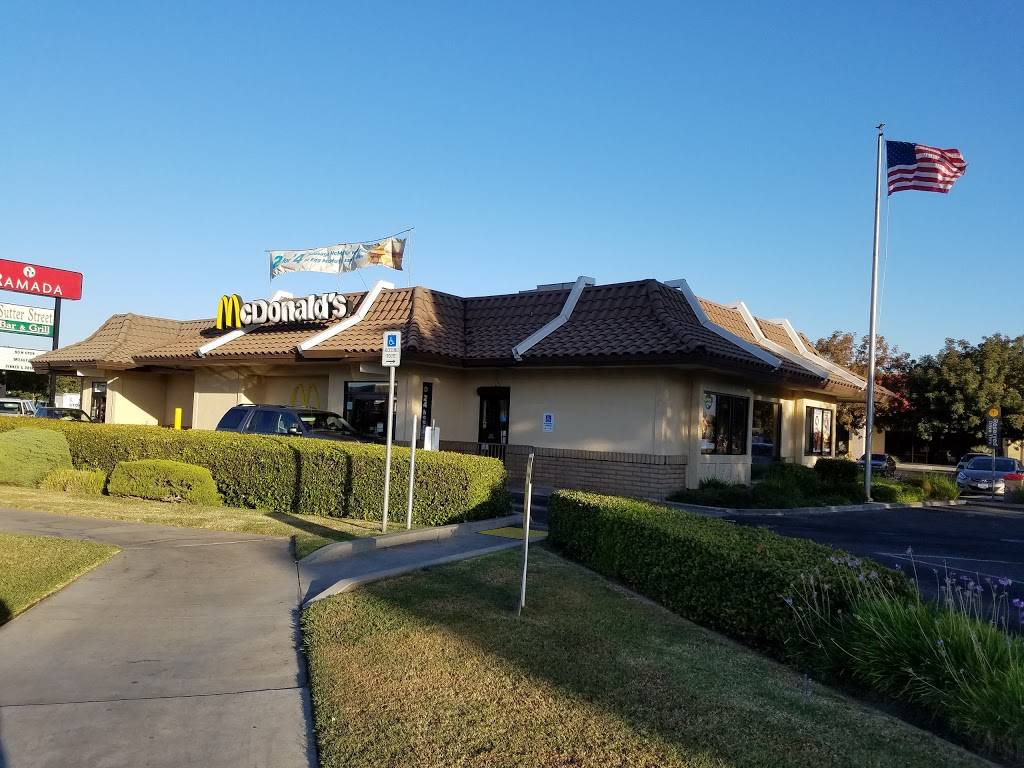 McDonalds | cafe | 368 E Shaw Ave, Fresno, CA 93710, USA | 5592241169 OR +1 559-224-1169