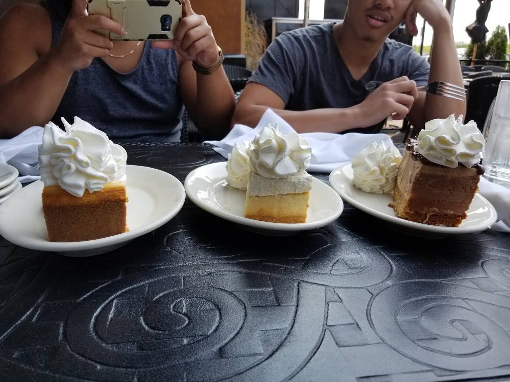 The Cheesecake Factory | restaurant | 1 Walden Galleria, Cheektowaga, NY 14225, USA | 7166852600 OR +1 716-685-2600
