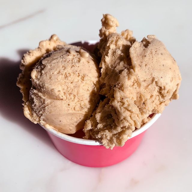 Momento Gelato and Coffee | cafe | 2120 Trumbull, Detroit, MI 48216, USA | 3139746054 OR +1 313-974-6054