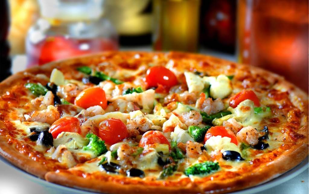 Forest Hill Restaurant Steak House & Gift Shop | meal takeaway | 3016 E Van Buren, Eureka Springs, AR 72632, USA | 4792532422 OR +1 479-253-2422