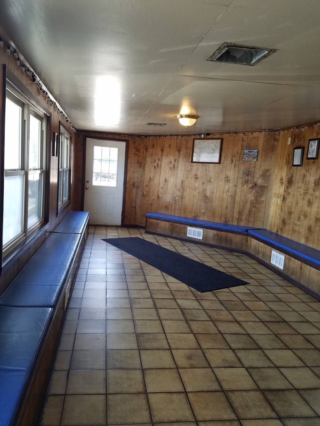 Kings Inn | restaurant | 1116 S County Rd 2270, Riviera, TX 78379, USA | 3612975265 OR +1 361-297-5265