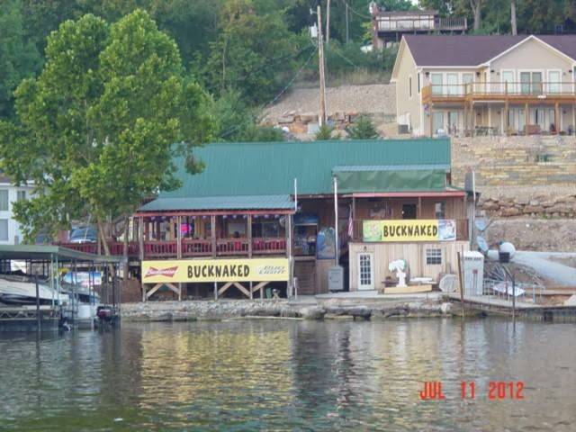 BuckNaked Restaurant, Bar & Marina | restaurant | 29580 Waters Edge Road, Lincoln, MO 65338, USA | 6606682003 OR +1 660-668-2003