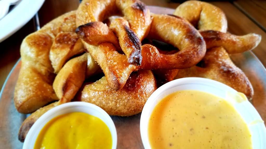 Mellow Mushroom | meal takeaway | 151 Bee Ln, Aiken, SC 29801, USA | 8034748454 OR +1 803-474-8454