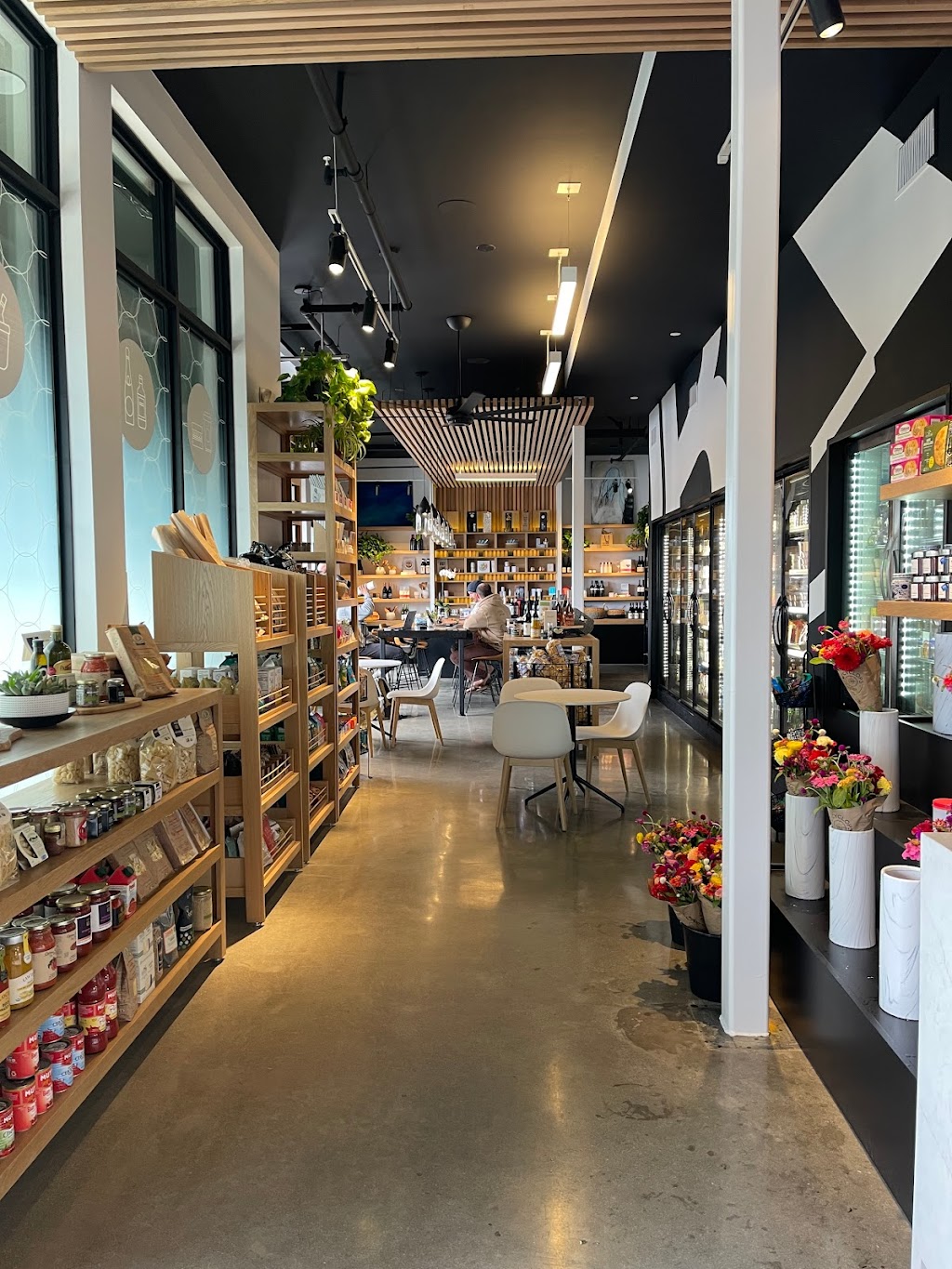 Mrkt Space | restaurant | 782 N Coast Hwy 101, Encinitas, CA 92024, USA | 7607048156 OR +1 760-704-8156
