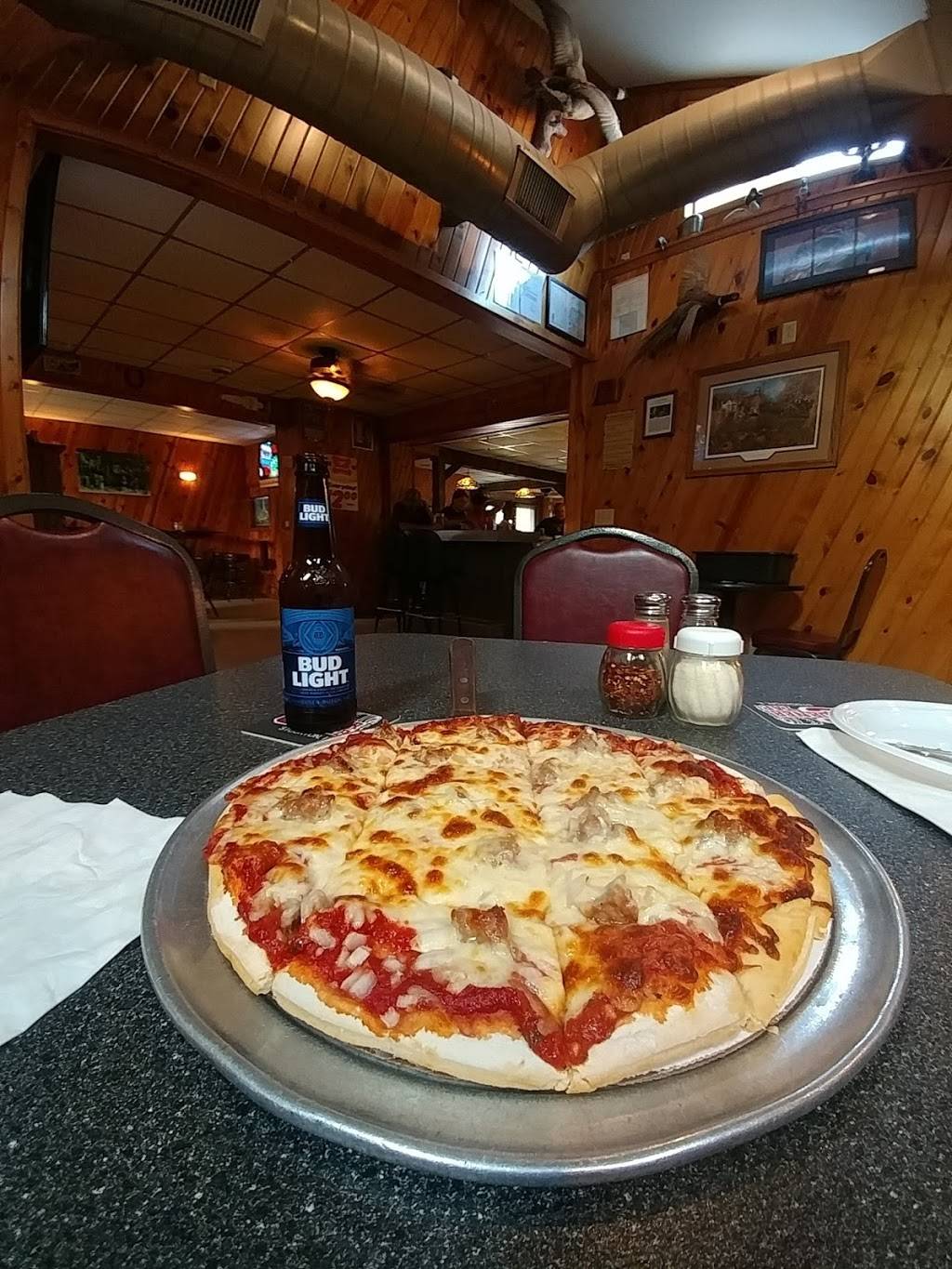 Corner Tap | restaurant | 128 N Main St, Stockton, IL 61085, USA | 8159472067 OR +1 815-947-2067