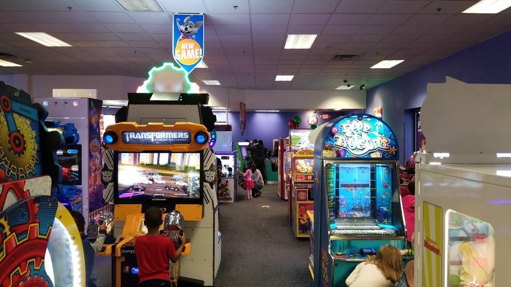 Chuck E. Cheese | 3671 28th St SE, Grand Rapids, MI 49512, USA