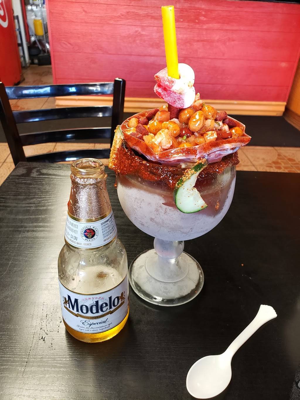 El Huarache Loco | restaurant | 1127 Main St, Delano, CA 93215, USA | 6617206170 OR +1 661-720-6170