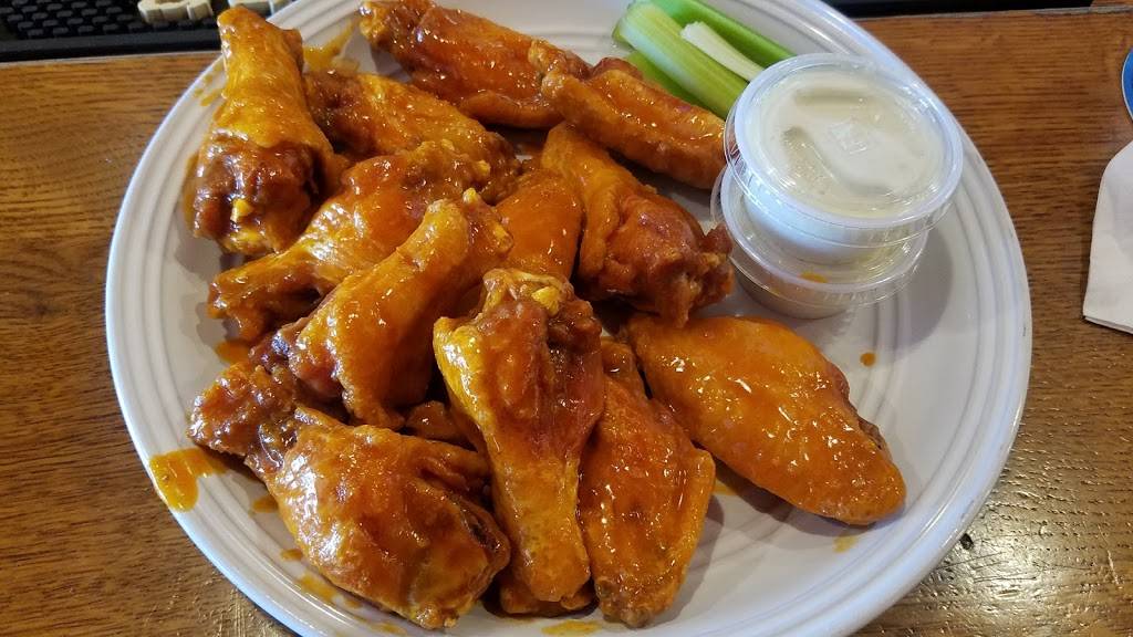 Reds Place | restaurant | 57 Fall St, Seneca Falls, NY 13148, USA | 3155689124 OR +1 315-568-9124