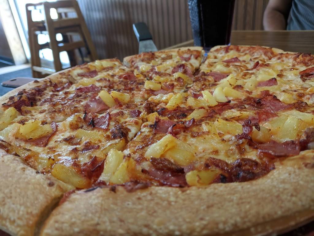 Pizza Hut | restaurant | 203 Hewitt Dr, Hewitt, TX 76643, USA | 2546669999 OR +1 254-666-9999