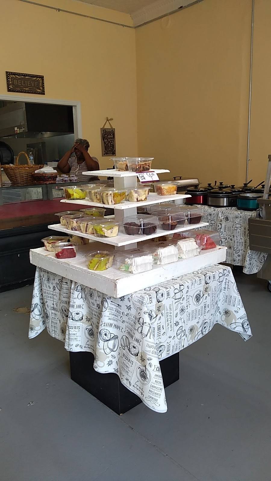 Kountry Gulz Bakery | restaurant | 123 W Martin Luther King Hwy, Tuskegee, AL 36083, USA | 3347440893 OR +1 334-744-0893