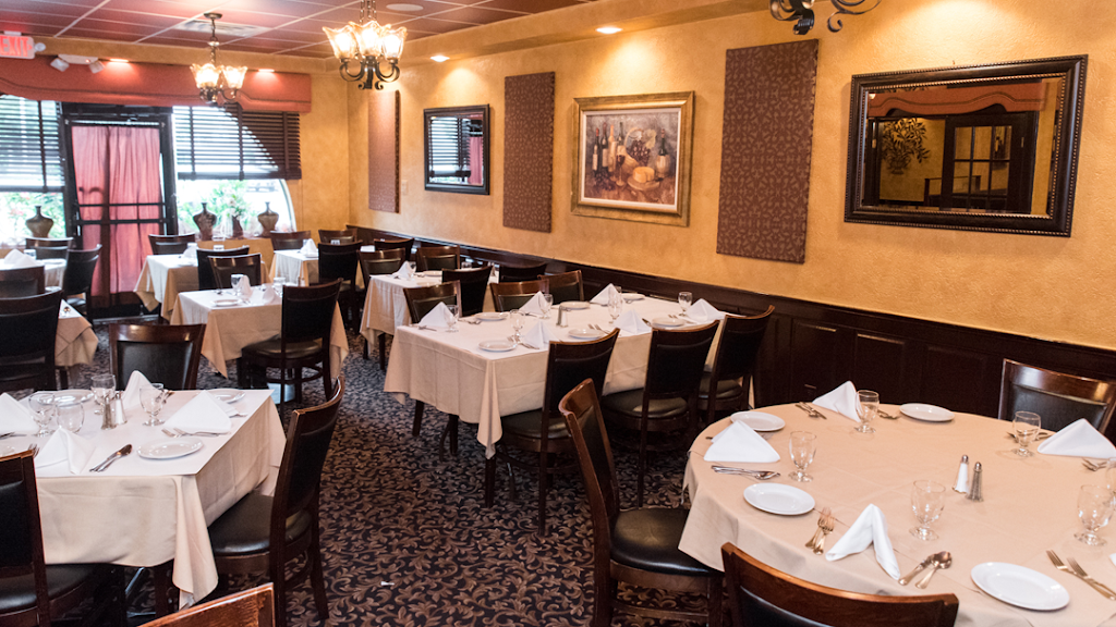 Filomena's 1039 Hempstead Turnpike, Franklin Square, NY 11010, USA