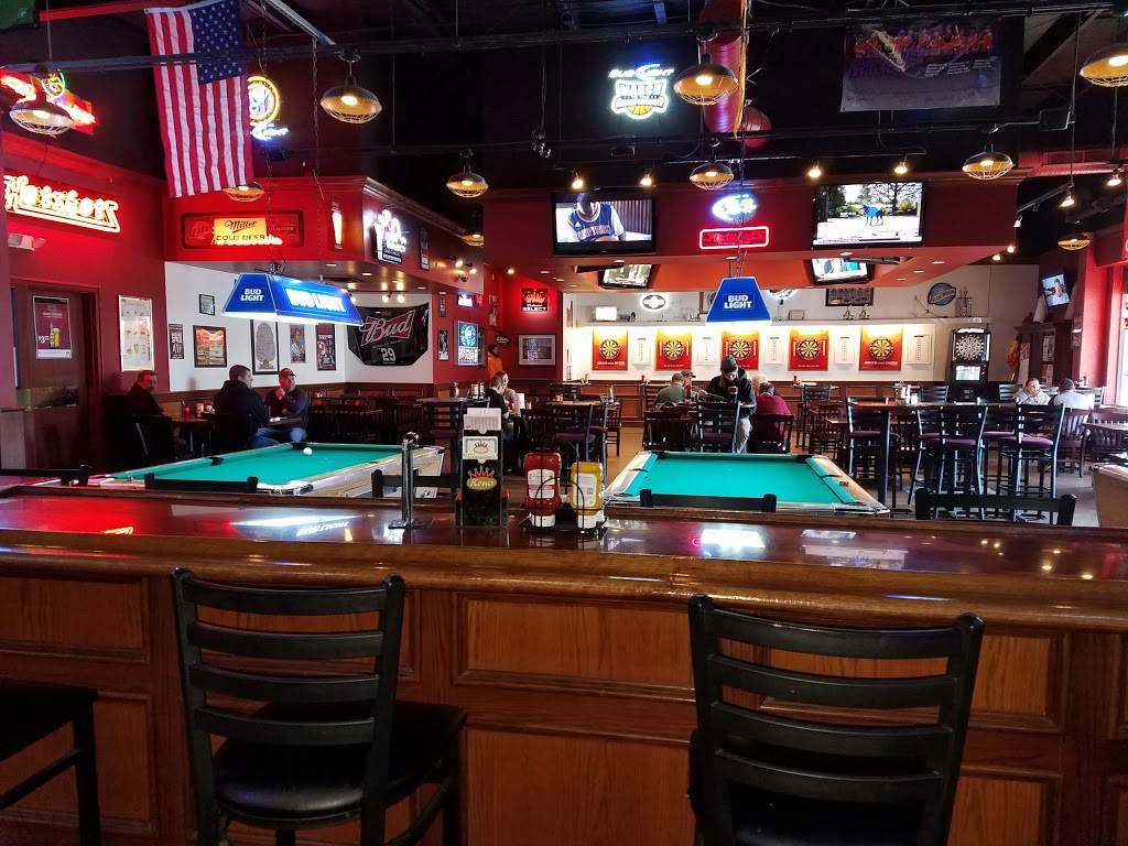 Hotshots Sports Bar & Grill - Restaurant | 131 Arnold Crossroads Center
