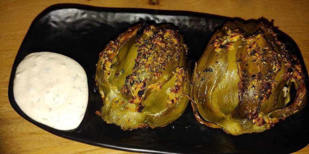 Julias | restaurant | 1180 Forest Ave #F, Pacific Grove, CA 93950, USA | 8316569533 OR +1 831-656-9533