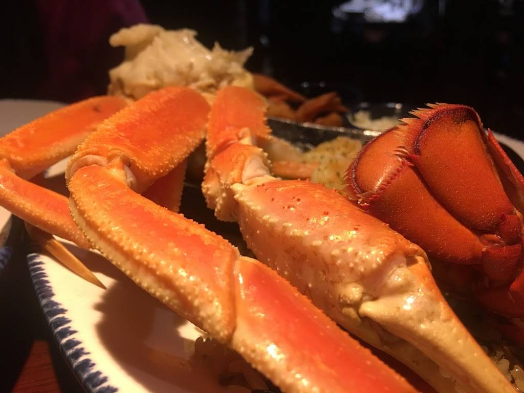 Red Lobster | restaurant | 88-01 Queens Blvd, Elmhurst, NY 11373, USA | 7187603050 OR +1 718-760-3050
