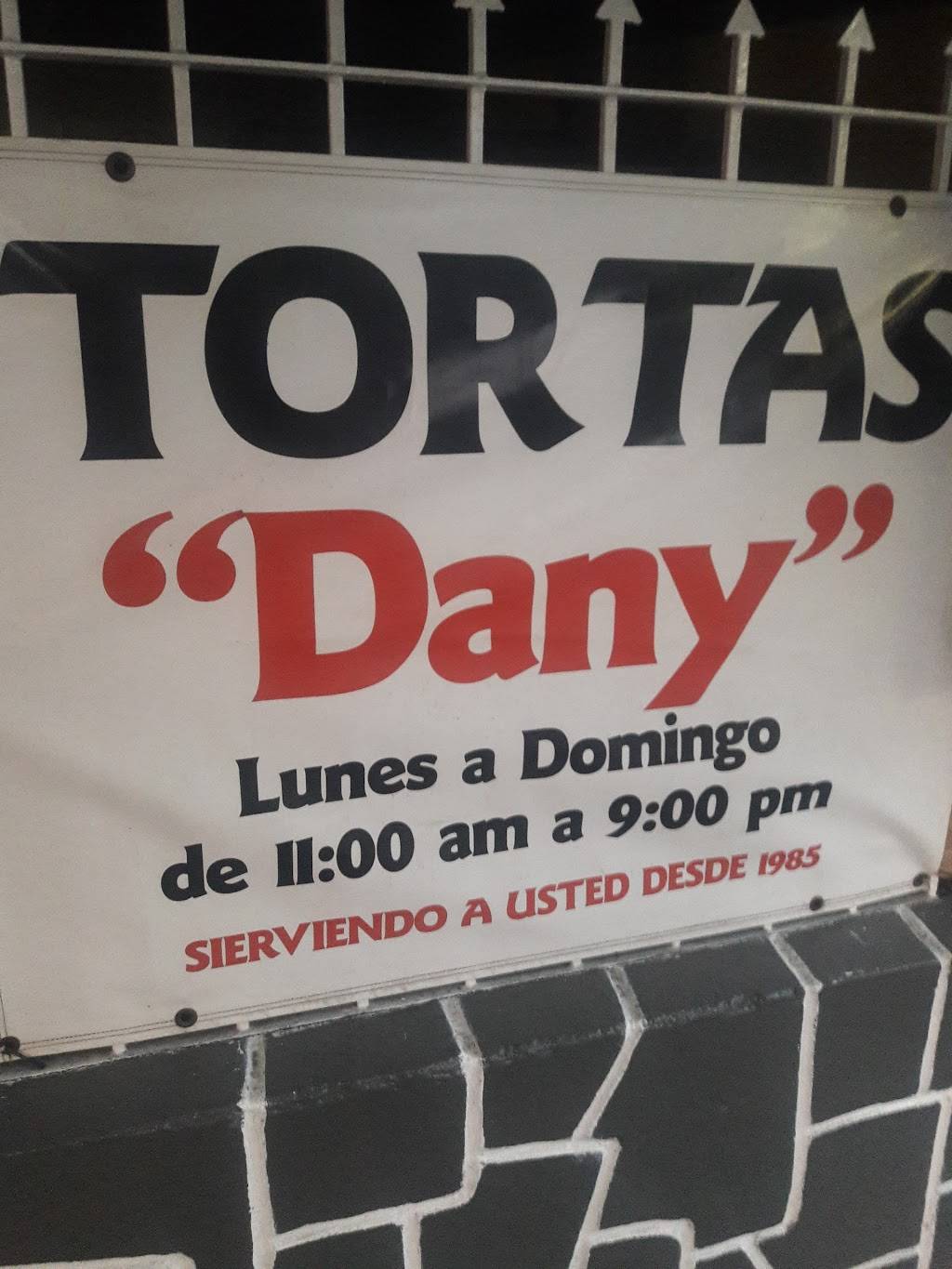 Tortas Danny | restaurant | Colinas 8922, Valle del Rubi Secc Terrazas, 22637 Tijuana, B.C., Mexico | 016646376685 OR +52 664 637 6685