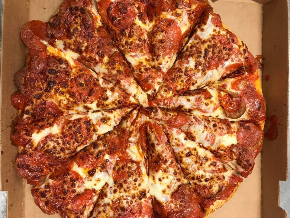 Crossroads Pizza | restaurant | 218 High St NW, Carrollton, OH 44615, USA | 3306277100 OR +1 330-627-7100
