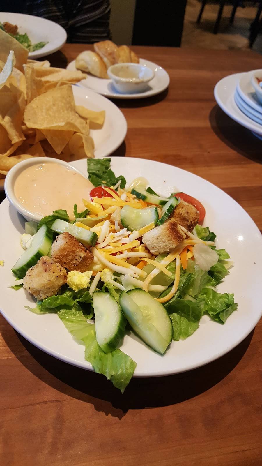 Cheddar's Scratch Kitchen - Restaurant | 2391 Sun Vista Dr, Lutz, FL ...