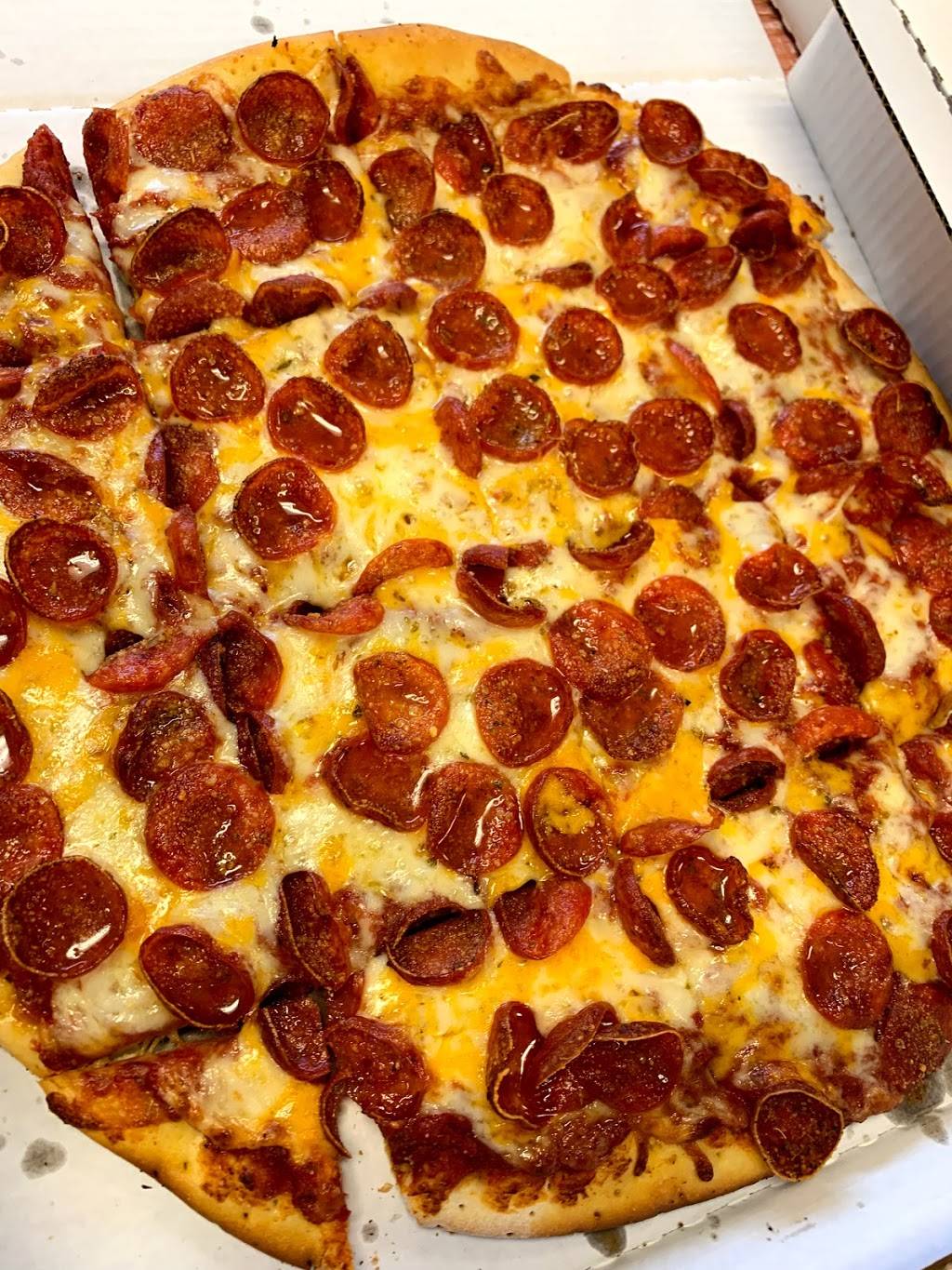 Gina Maria's Pizza | 1400 County Rd 101, Plymouth, MN 55447, USA