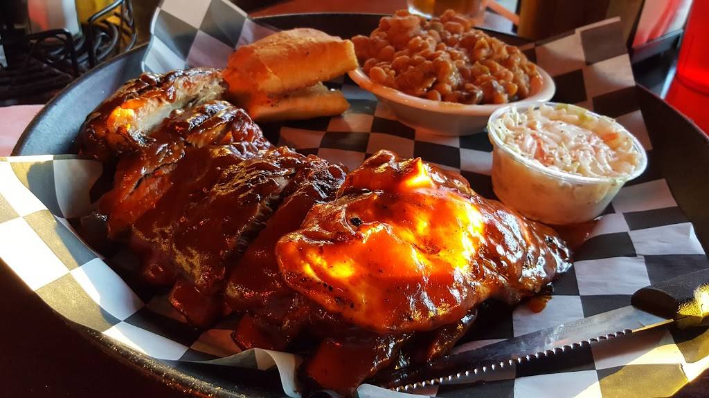 Pacers - Home of Americas Best Ribs | restaurant | 19800 S Waterloo Rd, Cleveland, OH 44119, USA | 2164867711 OR +1 216-486-7711