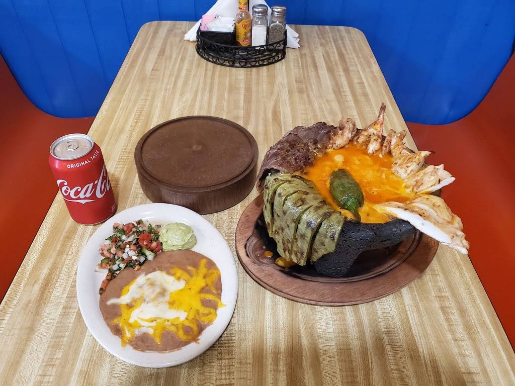 El Potosino | restaurant | 302 N Clark St, San Augustine, TX 75972, USA | 9362012383 OR +1 936-201-2383