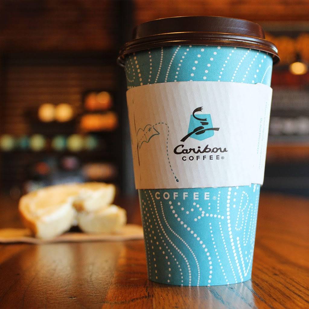 Brueggers Bagels | bakery | 1043 East Summit Ave, Oconomowoc, WI 53066, USA | 2625698043 OR +1 262-569-8043