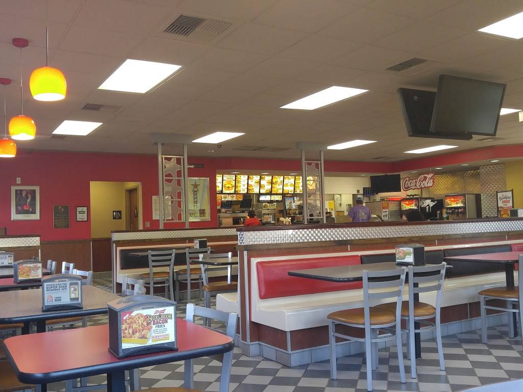 Carl's Jr. - Restaurant | 660 Hacienda Dr, Vista, CA 92081, USA