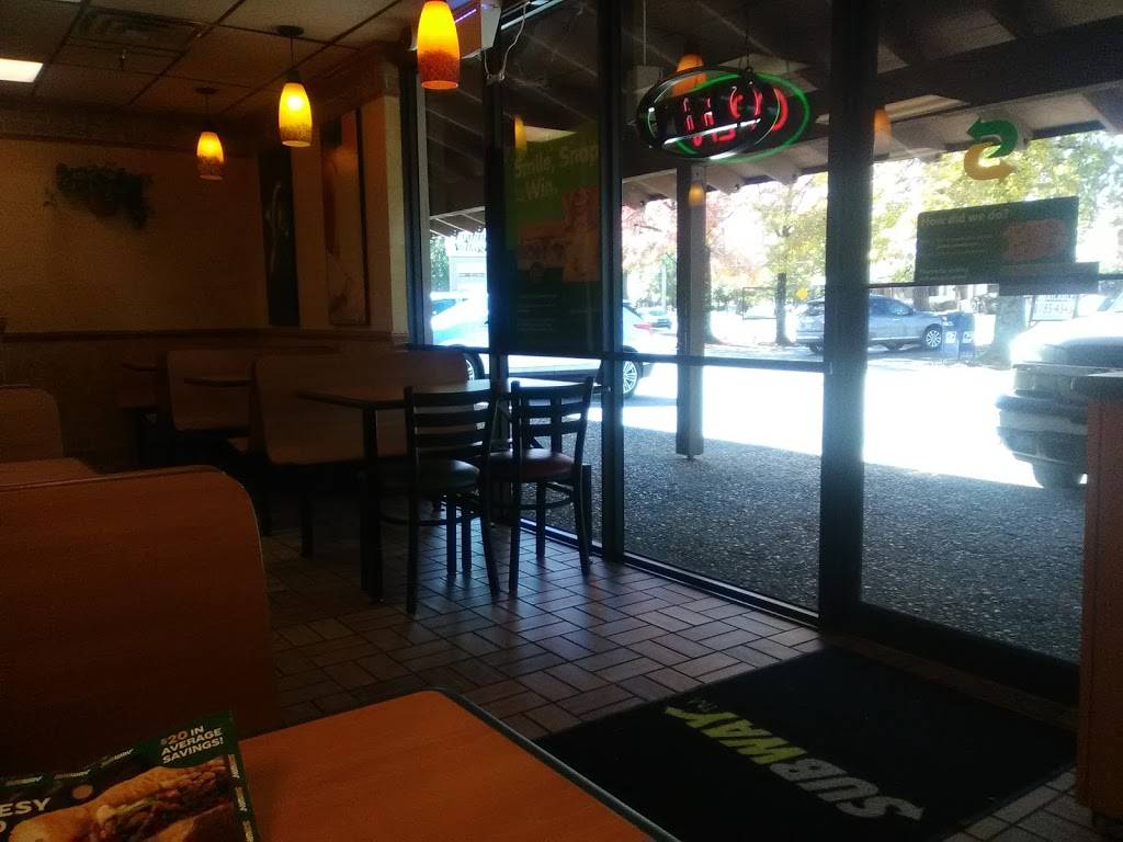 Subway | restaurant | 8901 Jenny Lind Rd #5B, Fort Smith, AR 72903, USA | 4796481136 OR +1 479-648-1136