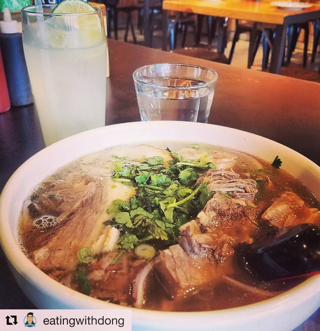 Mecha Noodle Bar | restaurant | 975 Farmington Ave, West Hartford, CT 06107, USA | 8603517577 OR +1 860-351-7577