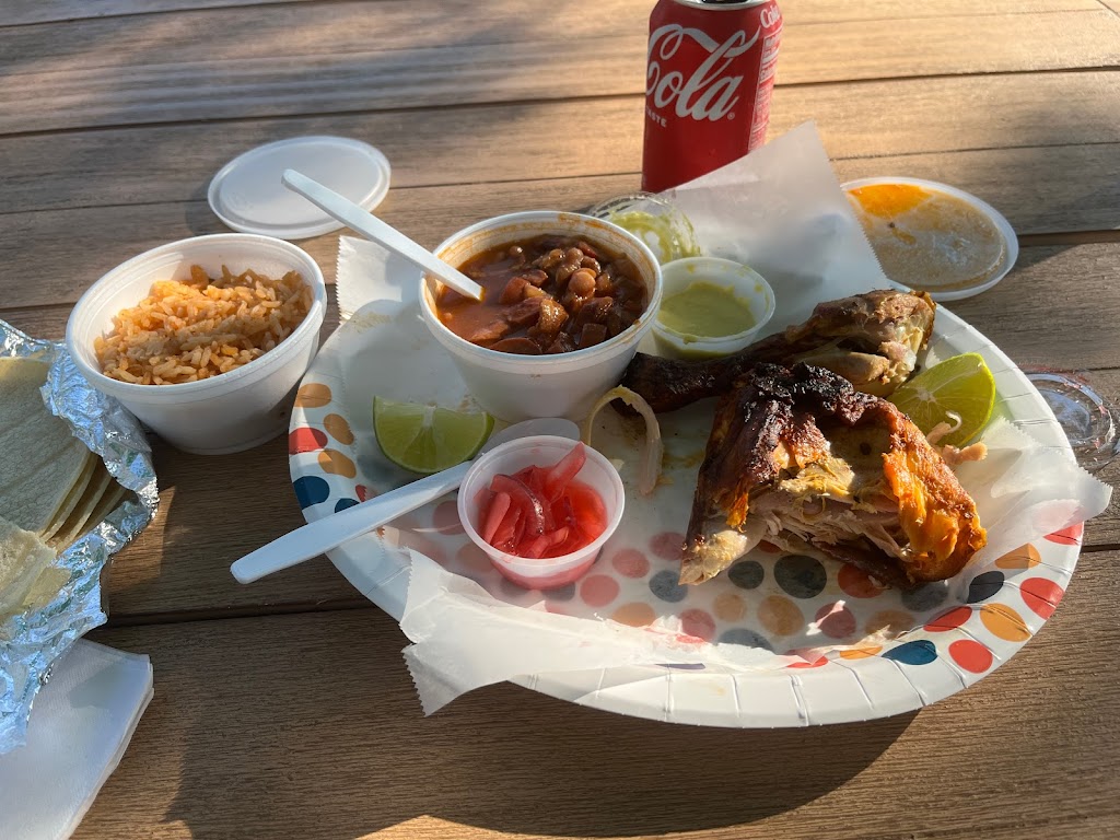 Pollos a la leña | restaurant | 3480 FM1185, Lockhart, TX 78644, USA | 5128977927 OR +1 512-897-7927