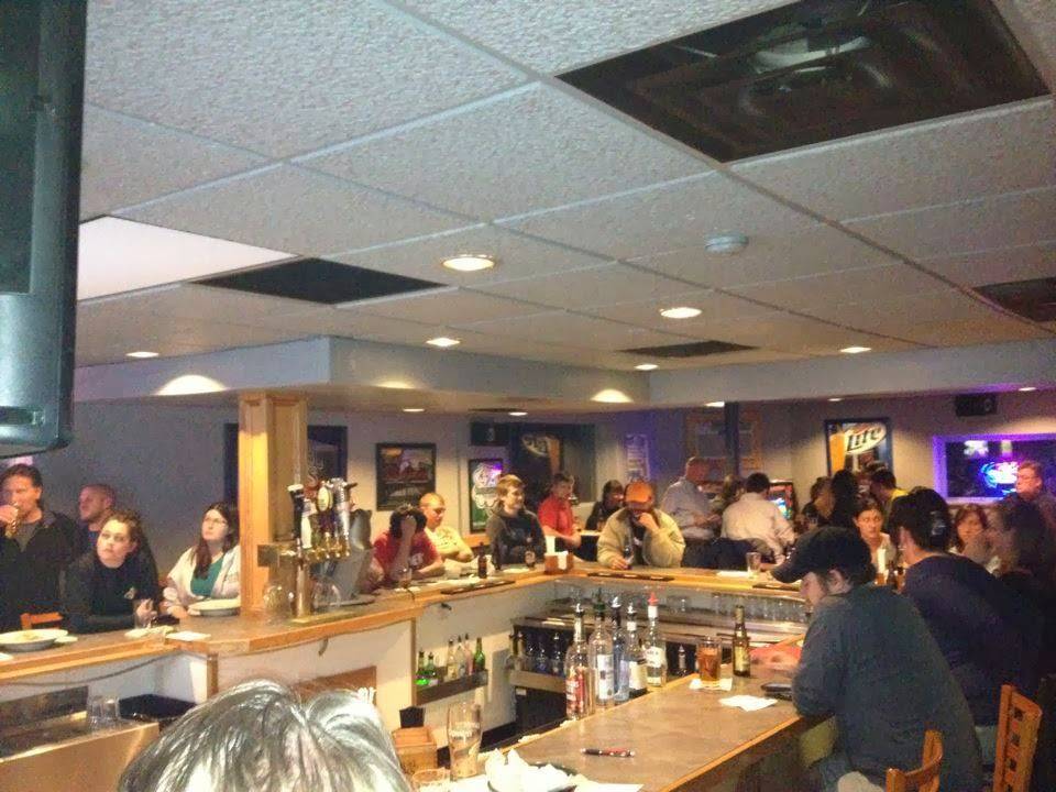 Iron Creek Bar & Grille | restaurant | 611 Millers Run Rd, Cuddy, PA 15031, USA | 4125645292 OR +1 412-564-5292