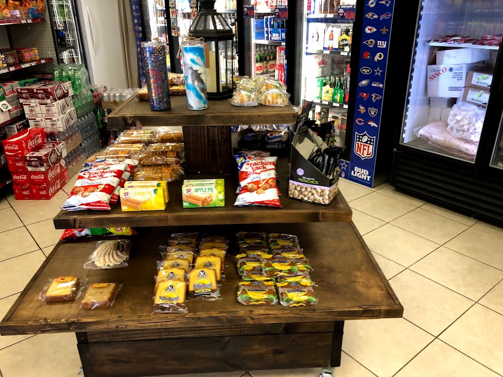 Country Corner Store | restaurant | 502 W Viggie St, Hebbronville, TX 78361, USA | 3612312727 OR +1 361-231-2727
