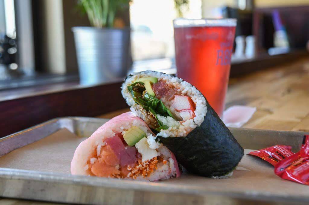 Roll On In Sushi Burritos & Bowls - Maineville | restaurant | 6052 OH-48, Maineville, OH 45039, USA | 5134801335 OR +1 513-480-1335