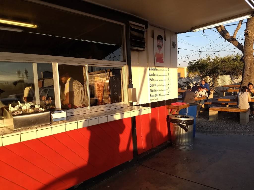 Tacos La Central | 920 N Mt Vernon Ave, Colton, CA 92324, USA